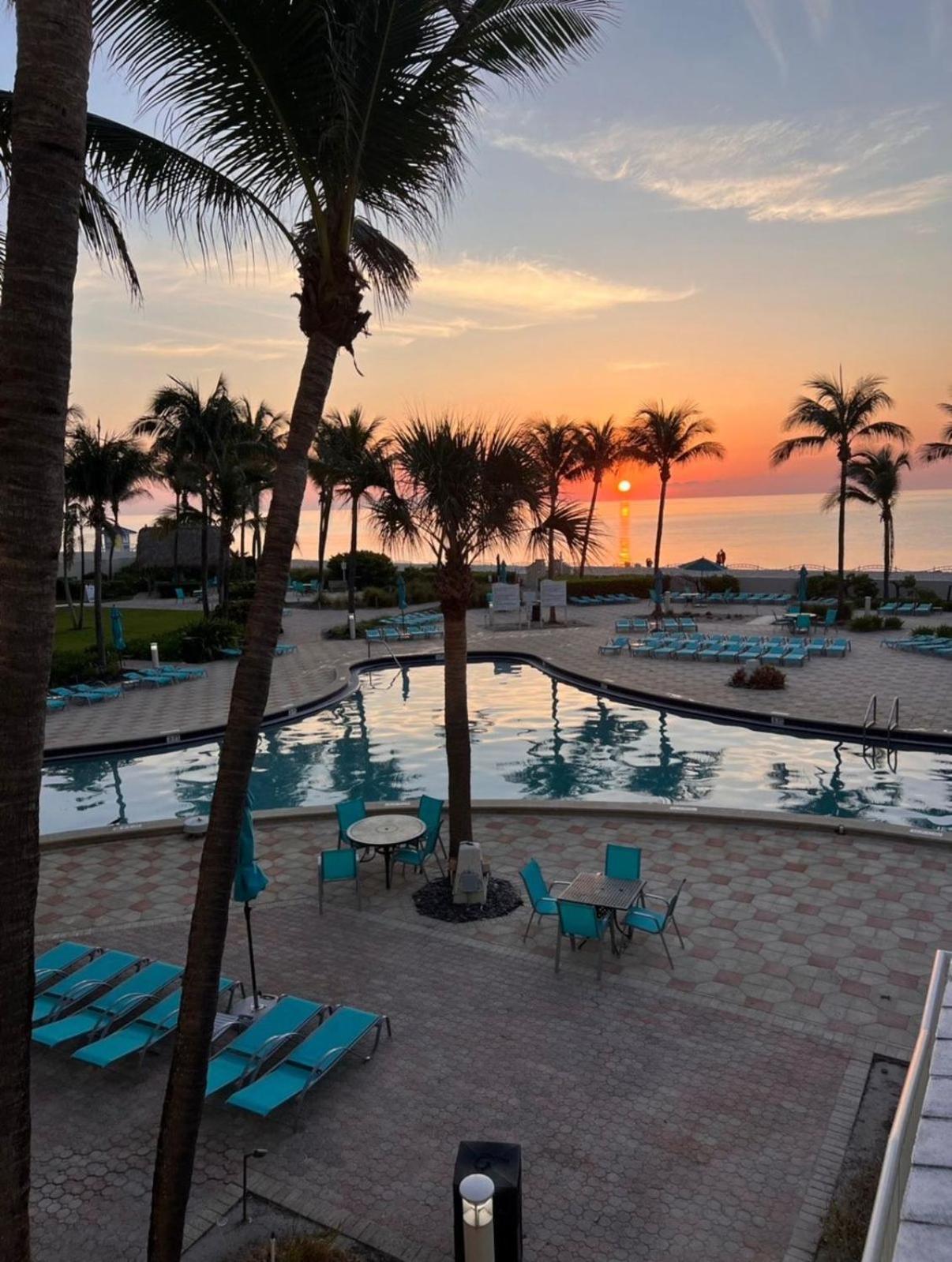 Miami Hollywood Condo For 4 People 001-21Vic Exterior photo